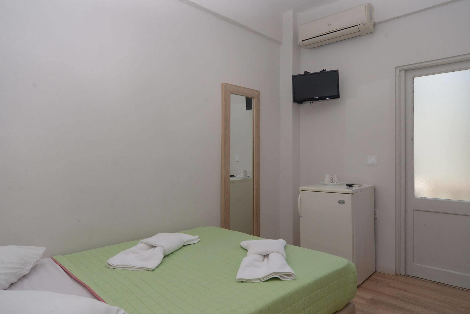Katerina For Rent Aparthotel Chrissi Akti Chania